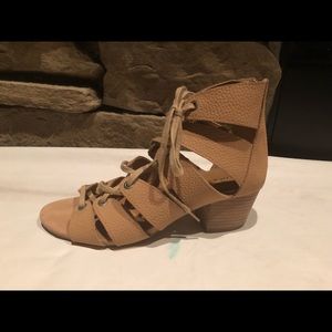 Lucky Brand Leather Gladiator Sandals 7.5 M